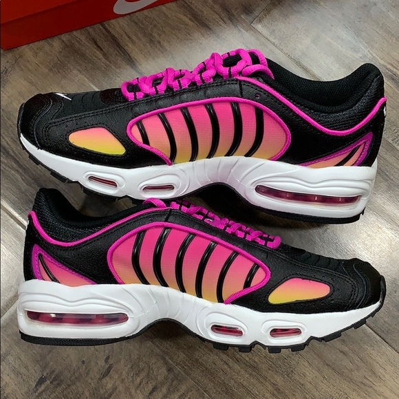NIKE W AIR MAX TAILWIND IV black/white-pure pink - Picture 5 of 16